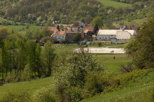 Ubytování v apartmánu, 2 ložnice, na farmě - Housity