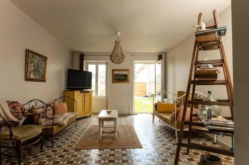 Countryhome at winery Chateau Camponac - Housity