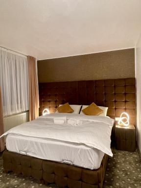 Hotel Rüttenscheider Stern - Hizvo