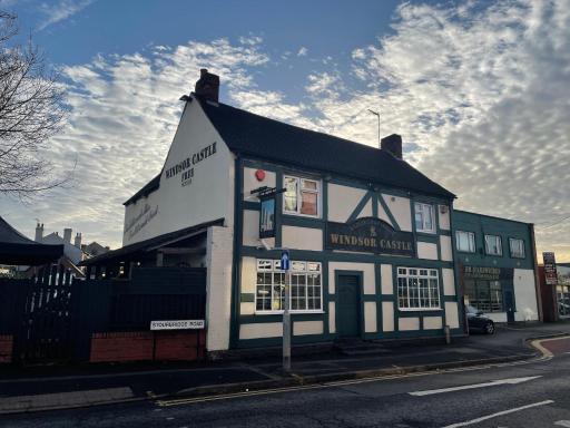 The Windsor Castle Inn - Housity