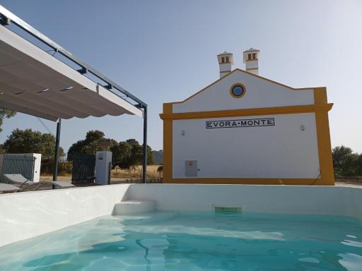 Casas do Apeadeiro de Evoramonte - Housity