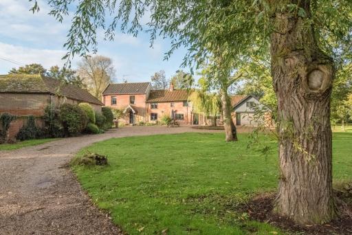 Red House Farm - Housity