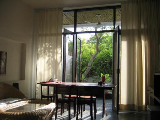 B Nineteen - Housity