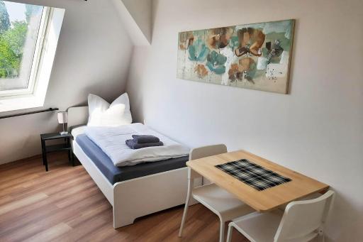 2 room fitter flat - Housity
