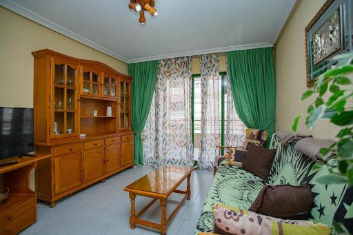 019 Retro Beach - Alicante Holiday - Housity