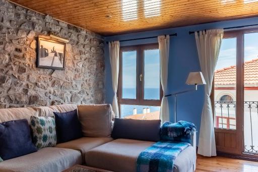 El Ancla de Elantxobe, en Urdaibai by UR - Housity