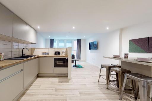 Private Bedrooms with Shared Kitchen and Living Area at Canvas City Point in Coventry - Housity