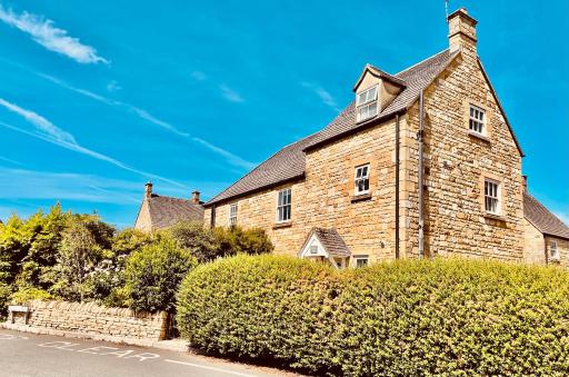 Cotswold Chic Retreats 