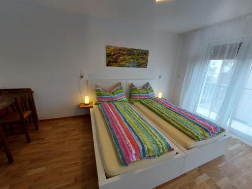 good bed Deitingen - Housity