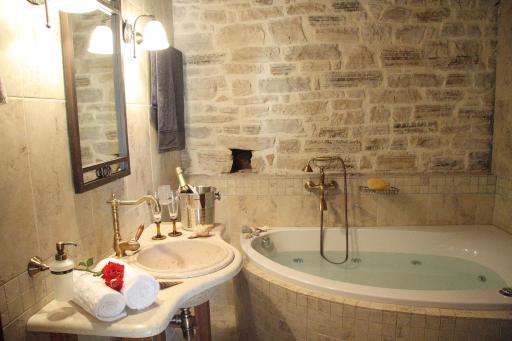 Beachfront Villa Votsalo - Housity