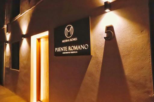 MEDINA HOMES PUENTE ROMANO - Housity