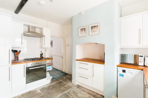 Shakespeare House Town Centre FREE Parking - Housity