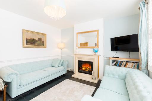 Shakespeare House Town Centre FREE Parking - Housity