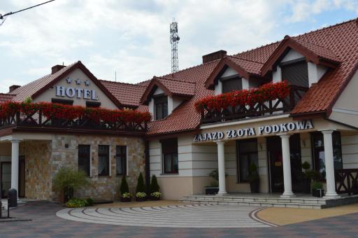 Zajazd Złota Podkowa - Housity