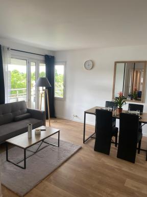 Bel Appartement 59m2 terrasse / wifi / netflix - Housity