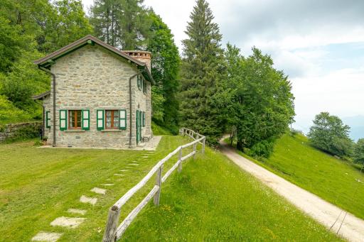 Easy Welcome Il Salice - Alpe del Ville San Primo - Housity