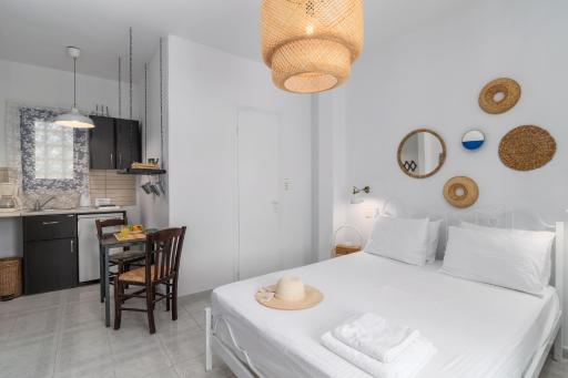 Anamnisi Studio - Housity