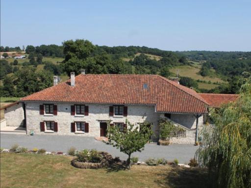 Gîte vallée magique Panissaud - Housity