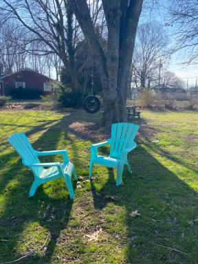 BEACH HAVEN Dog friendly farmette Great for 2 couples - Housity