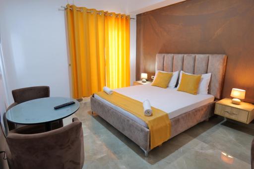 HOTEL ADI-VERA - Housity