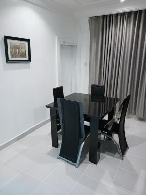 Renzo Residence - Housity