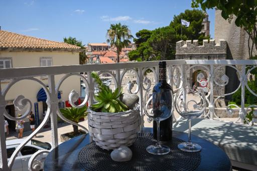 Guesthouse Nada - Housity