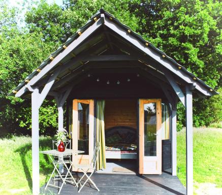 Poppy - Wooden Glamping Pod - Housity