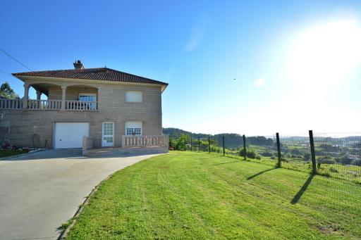 Apartamentos Maquieira - Housity