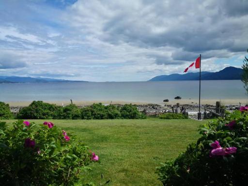 Donkersley Beach Manor B - Housity