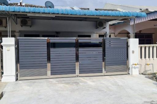 Voon 4 bedroom homestay Mersing - Hizvo
