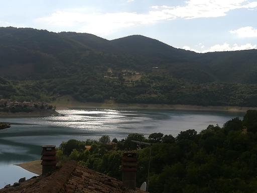 Vintage old apartment in Castel di Tora - Housity