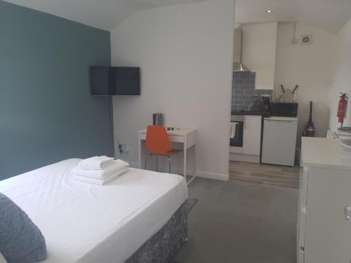 Cozy Crib - 1 Bed Studio - Housity
