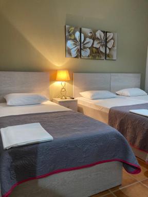 Hotel Medousa - Housity