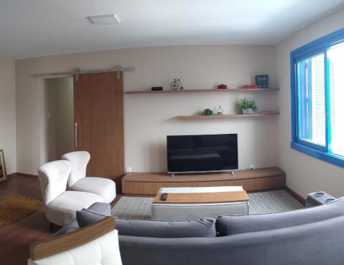 Apartamento central com garagem e elevador - Housity