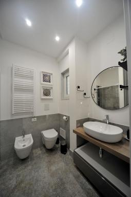 Suite107 - Housity