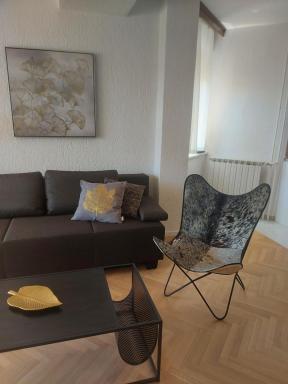 Apartments Fugosic - Housity