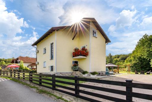 Selak Apartments - Housity