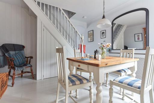 Prospect Cottage 5 mins walk to the beach - Housity