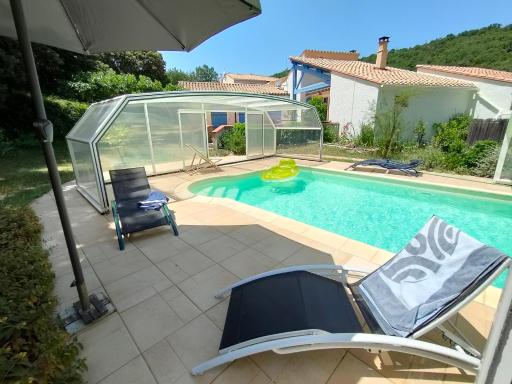 MAS VALLCROSA Chambre suite parentale avec jardin et piscine - Housity