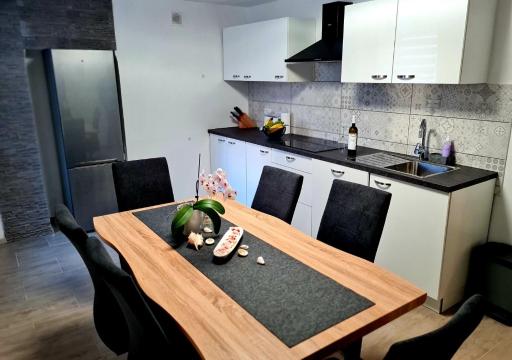 Freedom house - Housity