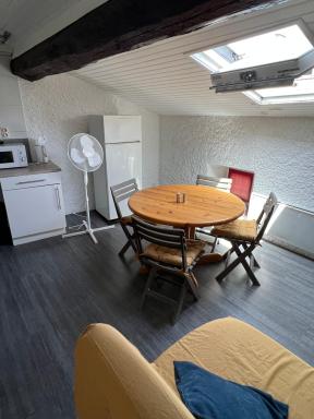 Appartement au cœur de Carcassonne - Housity