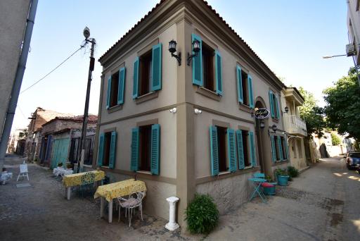 Otel Gülayvalık - Housity