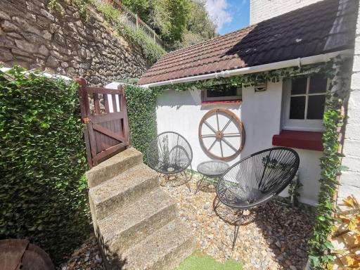 Shore Thing - Just a stones throw from the beach - Housity