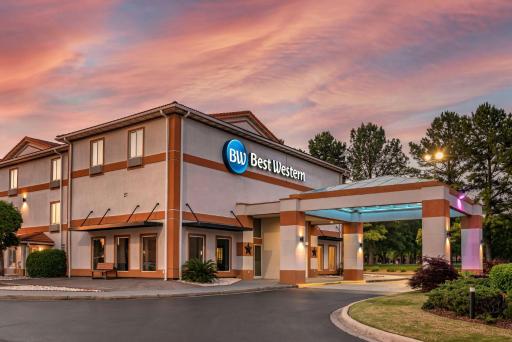 Best Western Carlton Suites - Housity