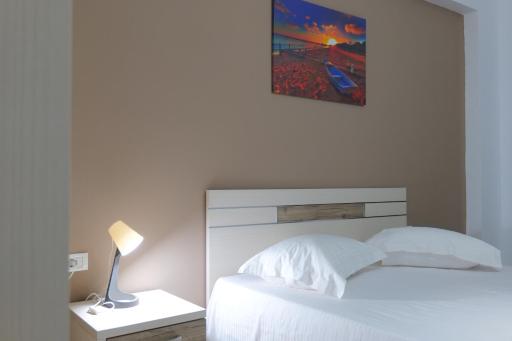 Saranda Inn Rooms & Apartments - Housity