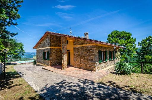 PoloTuristicoUmbria Villa con Piscina Preggio - Housity