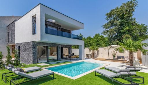 Superb Design Villa Medulin - Housity