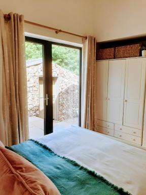 Finest Retreats - Blackbarn Wood - Housity