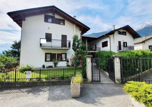 Casa di 2 piani ai piedi della Valtournenche CIR 0032 - Housity