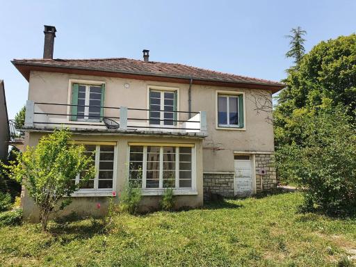 Big summer house in the charming village of Meyssac - Housity